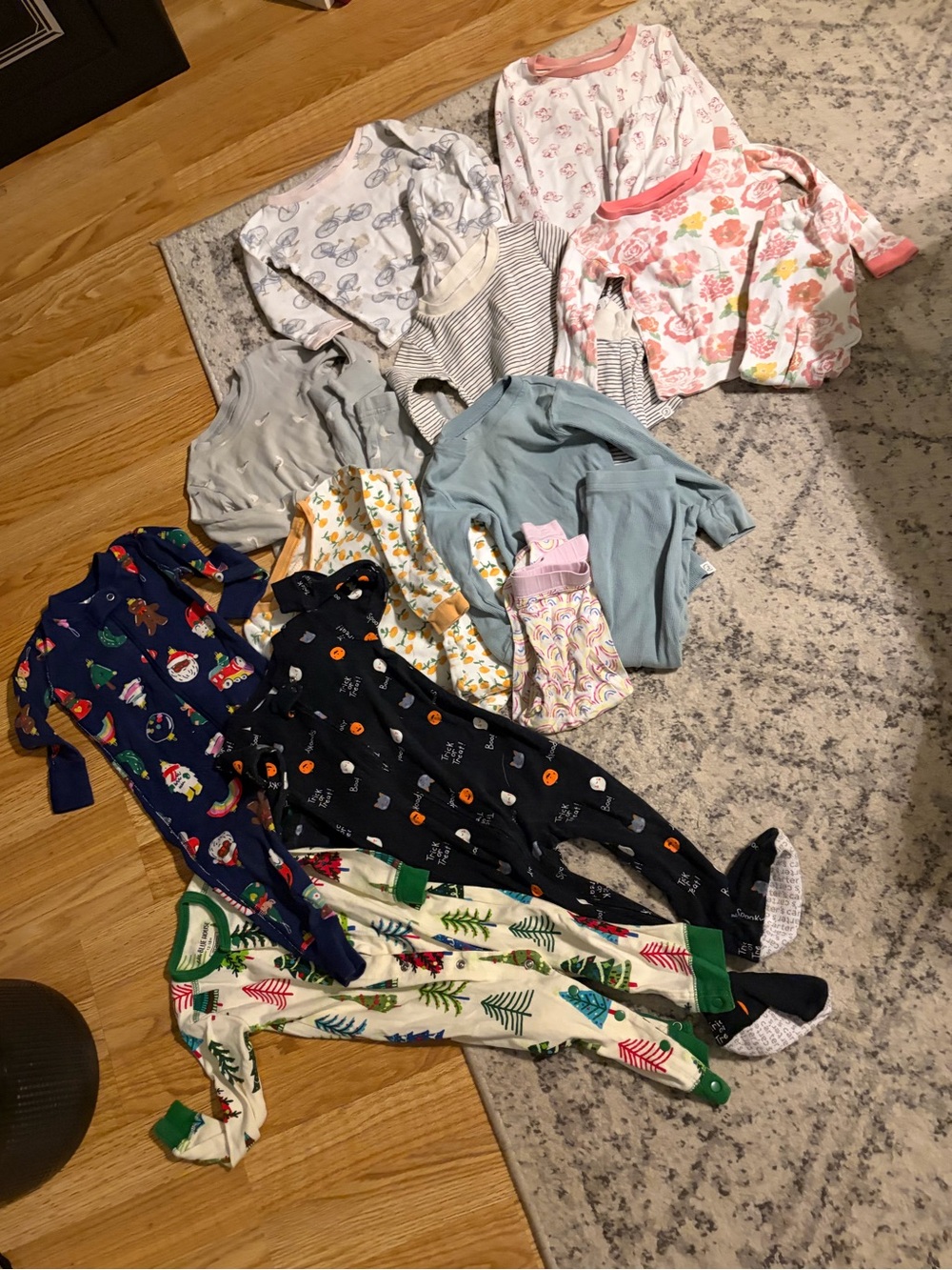 39 piece toddler (12-18 month) girl’s fall/winter bundle - Picture 14 of 16